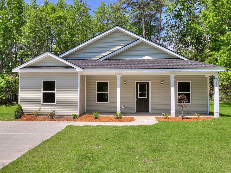 1st image of 2421 Luxembourg Drive
