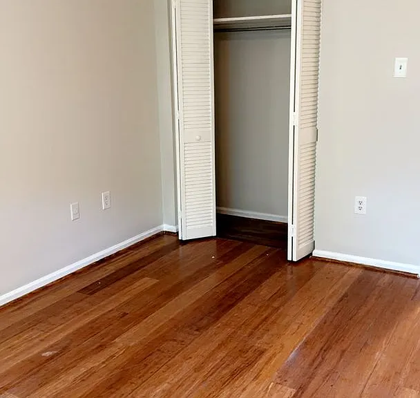153 Holland Park Cir — Photo 18
