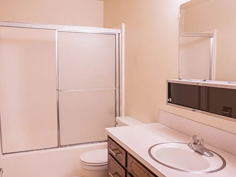 Villa Capri Apartments — Photo 15