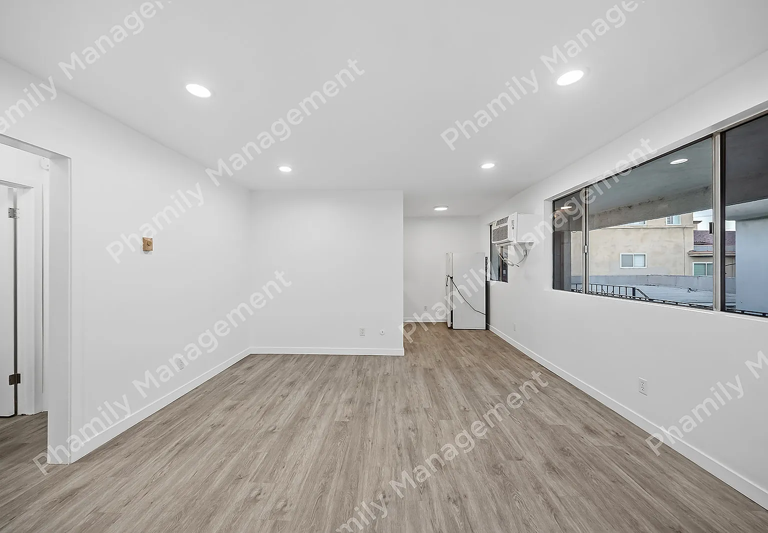 425 Cottage Home St — Photo 2