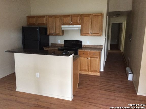 2nd image of 326 Delmar St APT 3