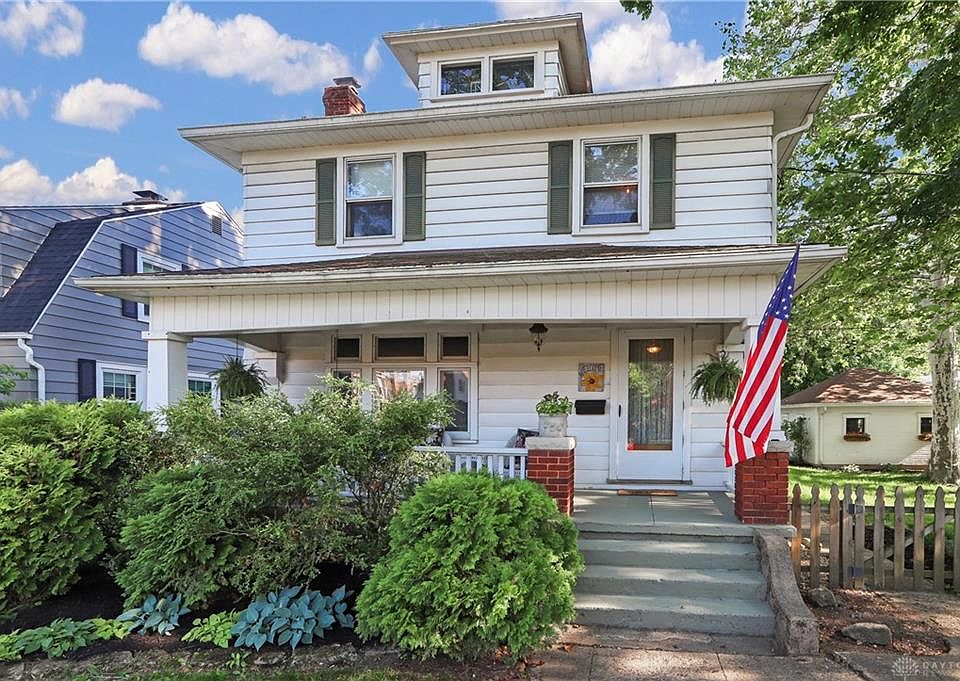 1st image of 304 Parkdale St