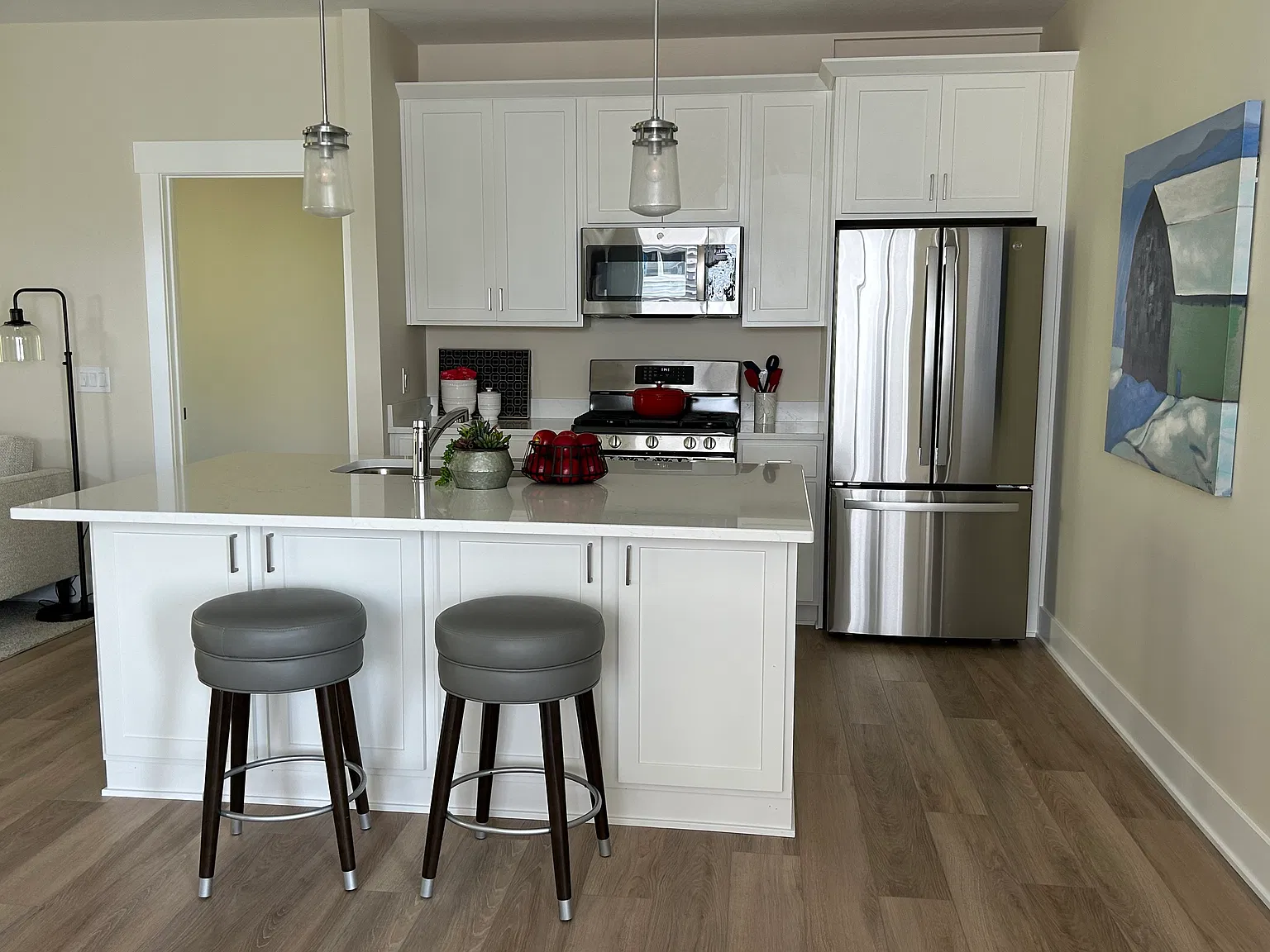 Viridian Place Condominiums — Photo 4