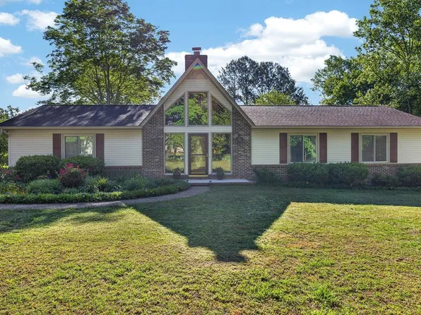 2704 New London Dr, Cookeville, TN 38506