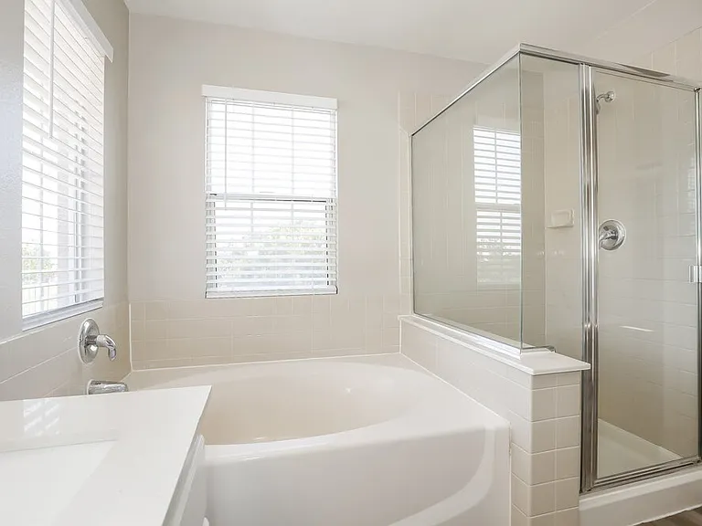 1022 Shades End Ave — Photo 12