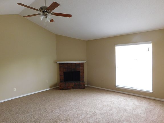 5th image of 3470 Bayberry Dr