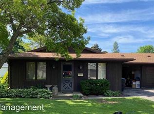 909 E McKinley St, Appleton, WI 54915