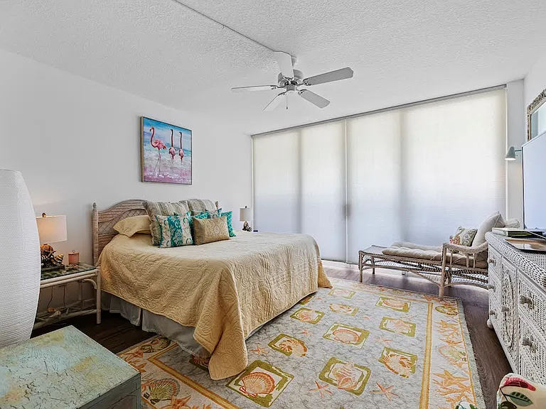 1440 Ocean Dr #2 — Photo 5
