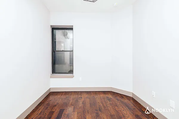 Rented by Nooklyn NYC LLC | media 50