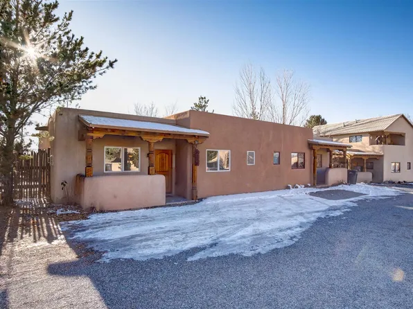 630 Zuni St, Taos, NM 87571