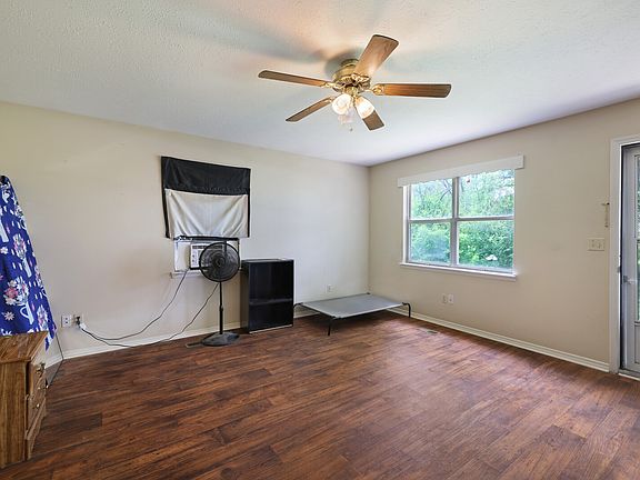 5th image of 4924 Jacksboro Rd