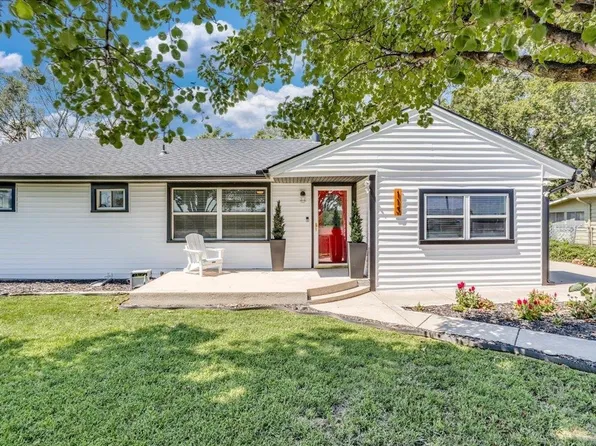 113 N Harrison Ave, Sedgwick, KS 67135