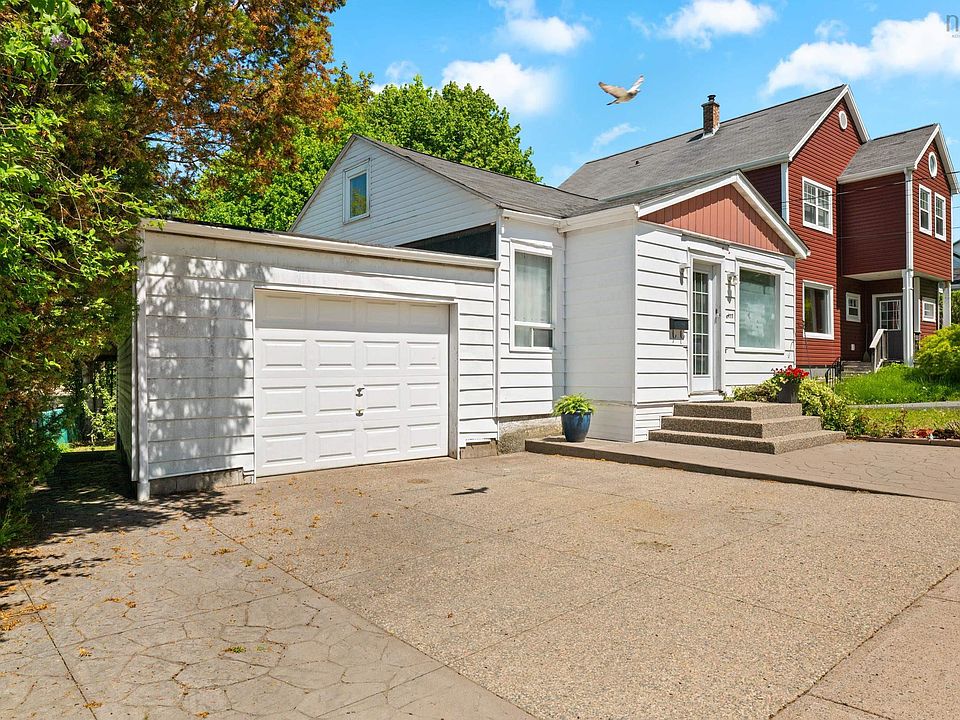 1st image of 6477 Roslyn Rd
