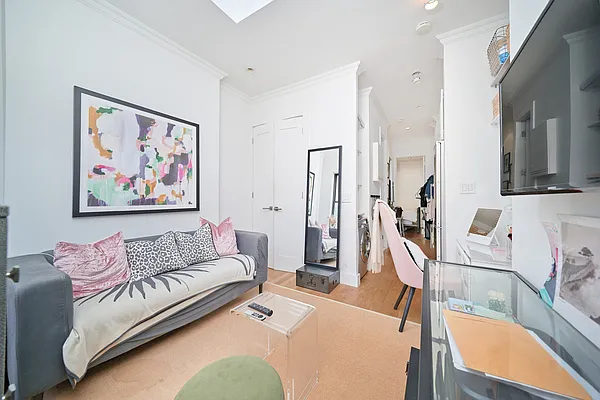 Rented by Living New York | media 11