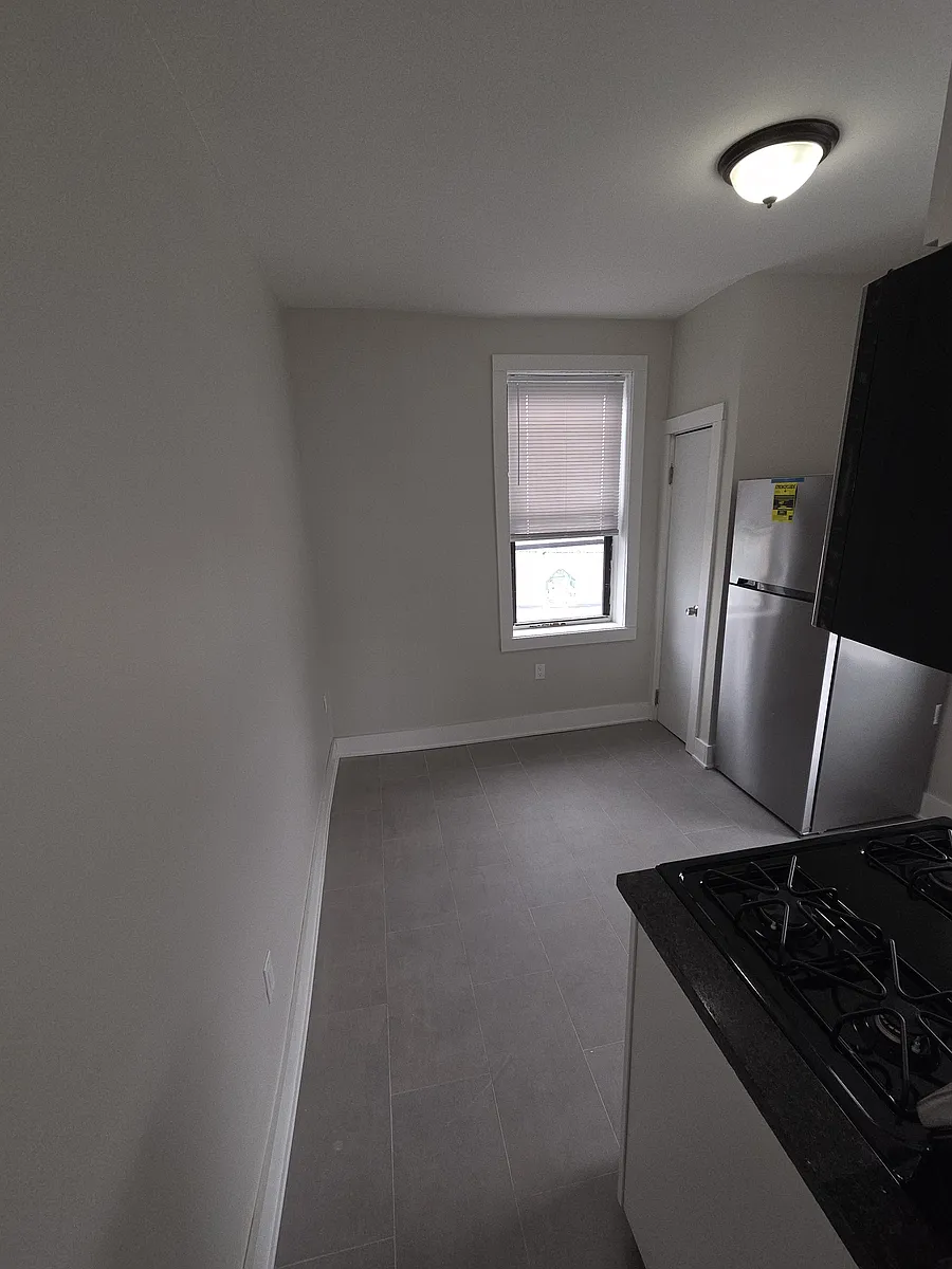 Building Photo - 117 Sanford Pl