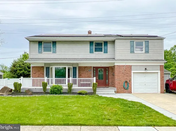 701 Chapel Rd, Cinnaminson, NJ 08077