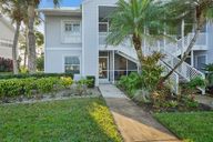 River Vista Dr 301-001.jpg
