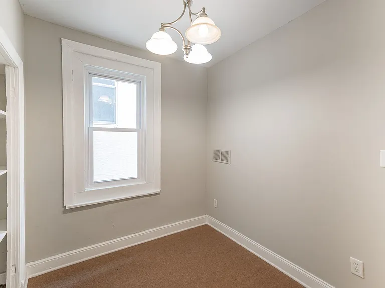 1606 Rodman St — Photo 10