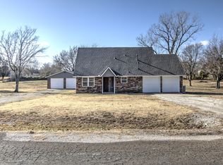 13720 N 90th Ave E, Collinsville, OK 74021
