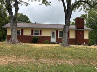 1010 Sandcut Rd, Madisonville, KY 42431