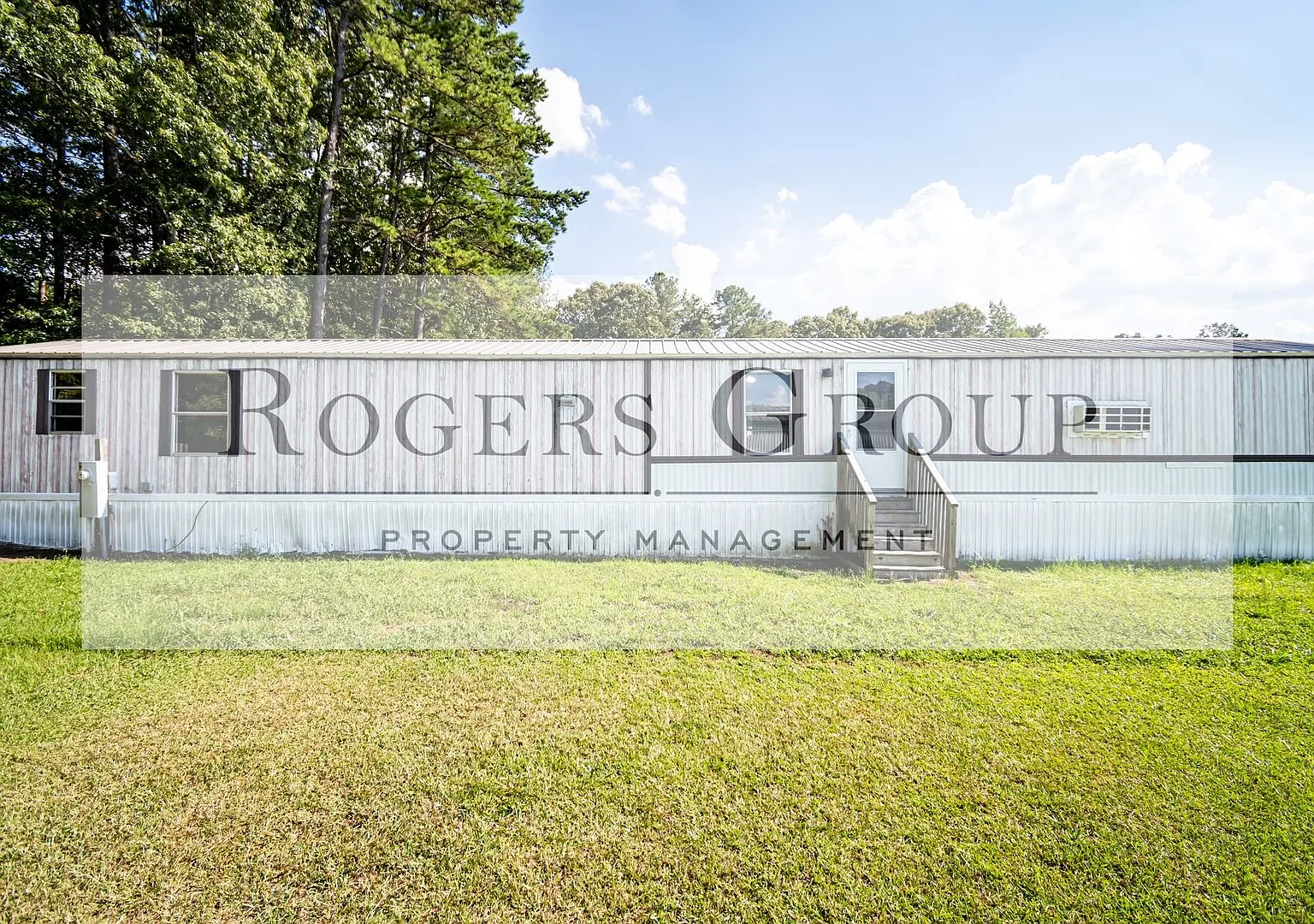 3 bed, 2.0 bath, $895 — Photo 1
