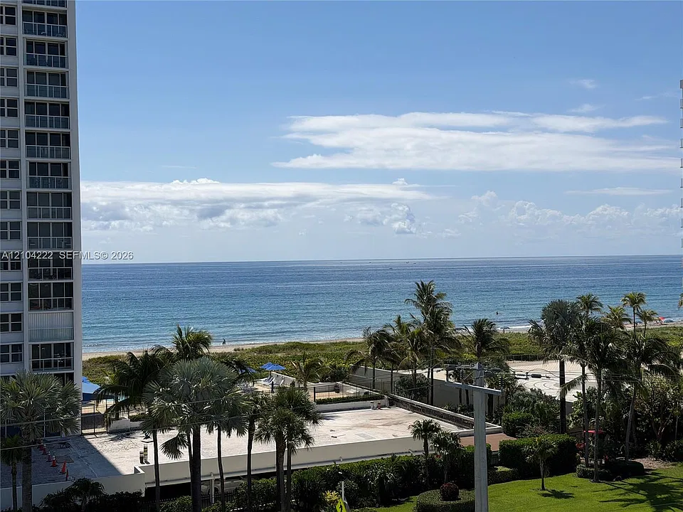 2851 S Ocean Blvd #6V