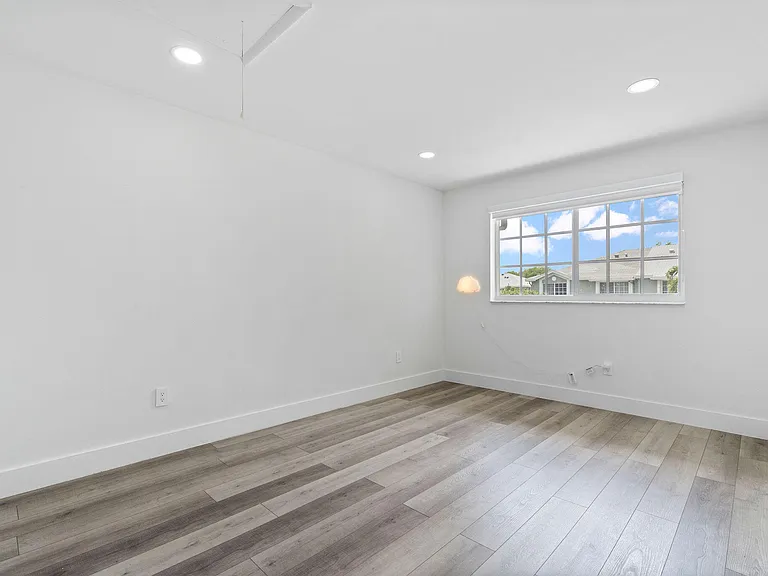 4952 SW 122nd Ter — Photo 28