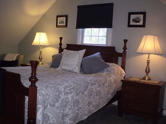 3rd image of 112 Aster Dr