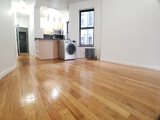 Rented by Keller Williams NYC | media 15