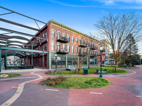 222 N Kalamazoo Mall APT 210, Kalamazoo, MI 49007