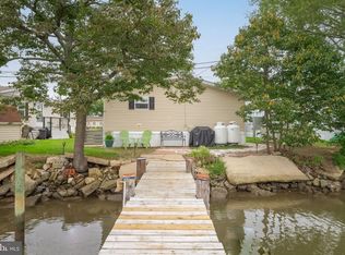 30 Shore Rd, Sparrows Pt, MD 21219
