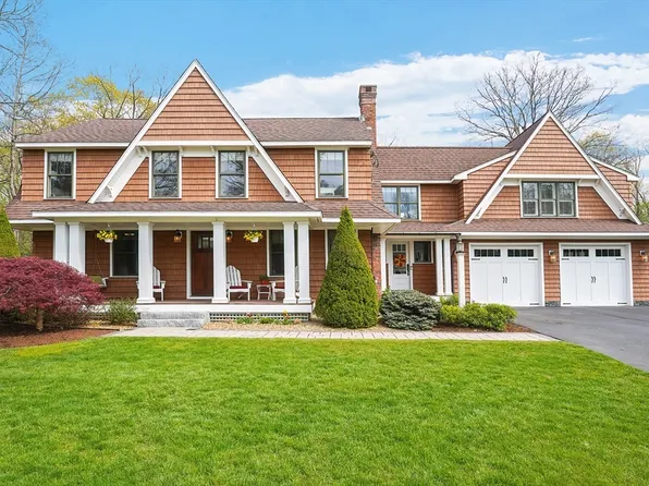 9 Erik Rd, Medfield, MA 02052