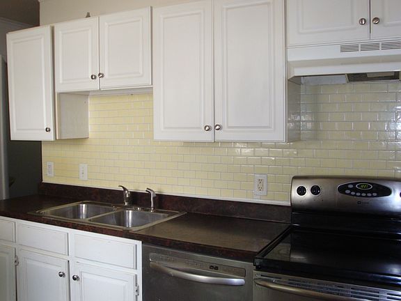 5th image of 1420 Hamilton Dr