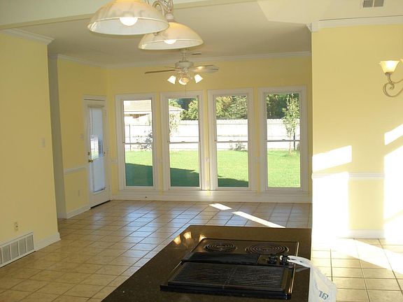 5th image of 8821 River Meadow Dr