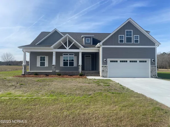 310 Shortleaf Drive, Grimesland, NC 27837