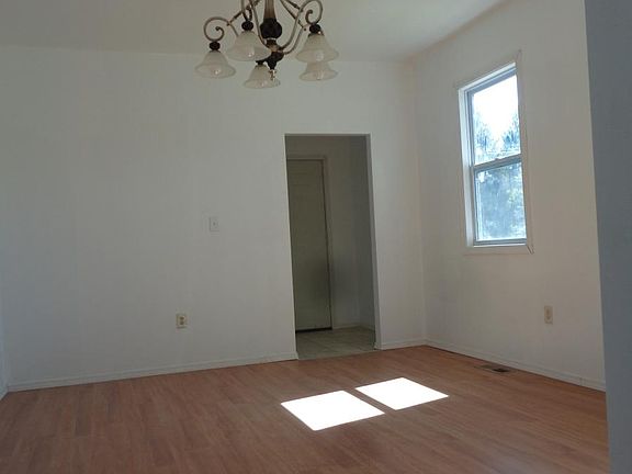 4th image of 46 Lincoln Ave