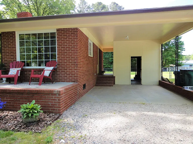 4606 Willa Way — Photo 9