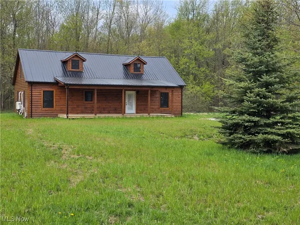 2239 Eureka Rd, Ashtabula, OH 44004