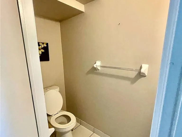 330 Village Green Sq #Townhouse 46 — Photo 6