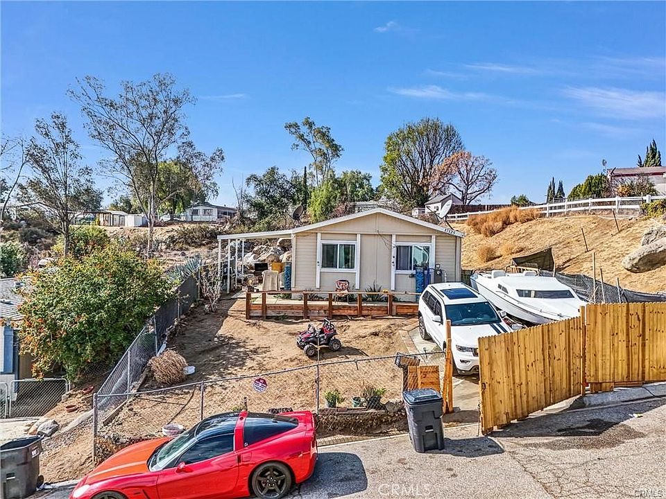 1st image of 17125 Cajon Dr
