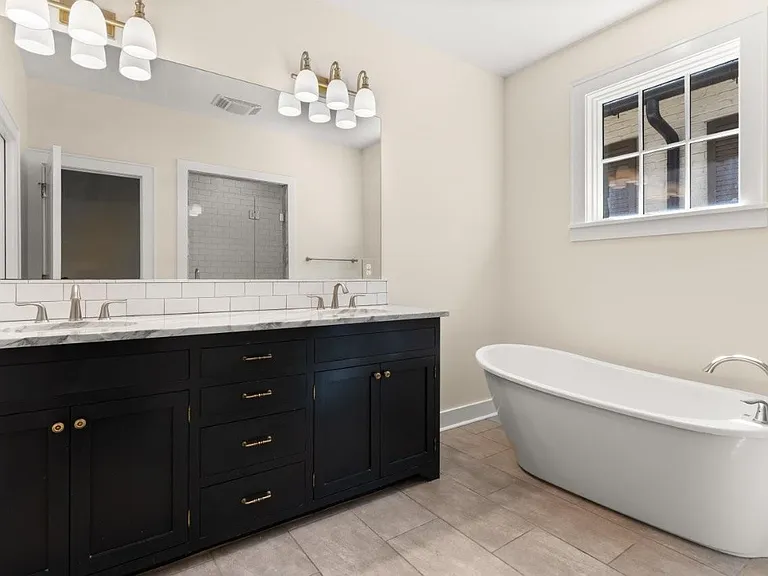 2050 Jabez Dr — Photo 24