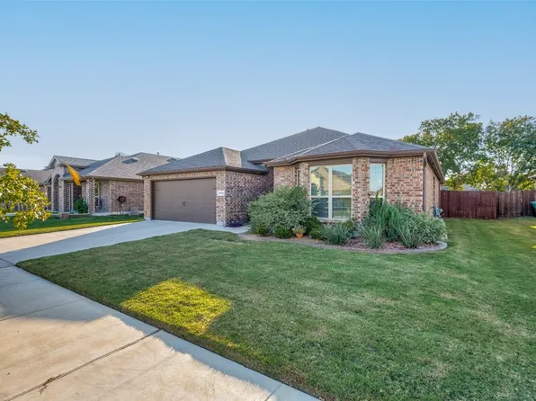 4001 Harvest Glen Dr, Denton, TX 76208