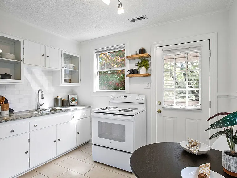 1301 Orchard Rd — Photo 11