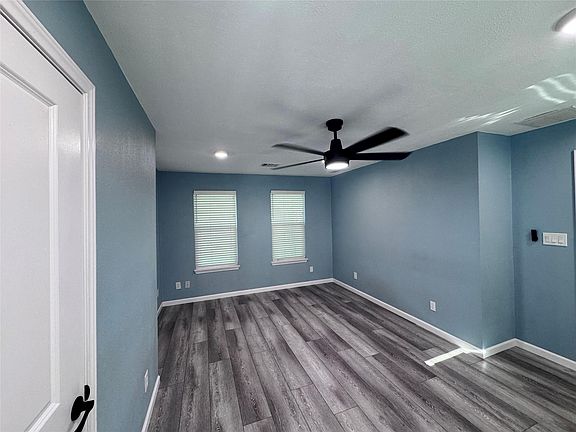 4th image of 119 Neyland St #A