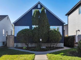 10647 68th Ave NW, Edmonton, AB T6H 2B3