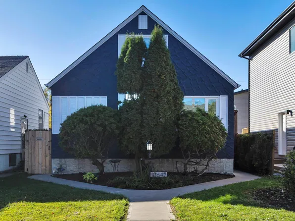 10647 68th Ave NW, Edmonton, AB T6H 2B3