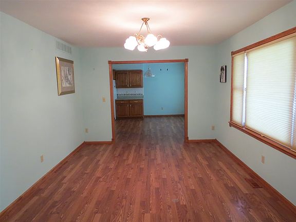 4th image of 1170 W Donald Ln
