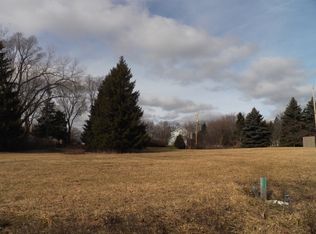 8013 S 76th Street, Franklin, WI 53132