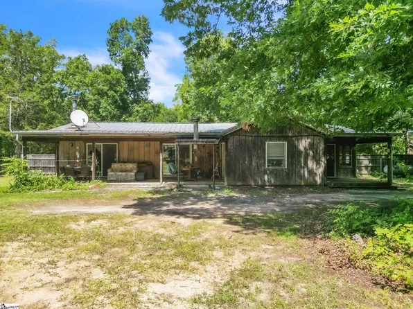 934 Rocky Ridge Rd, Enoree, SC 29335