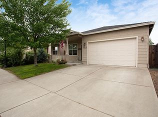 7419 Stonefield Dr, White City, OR